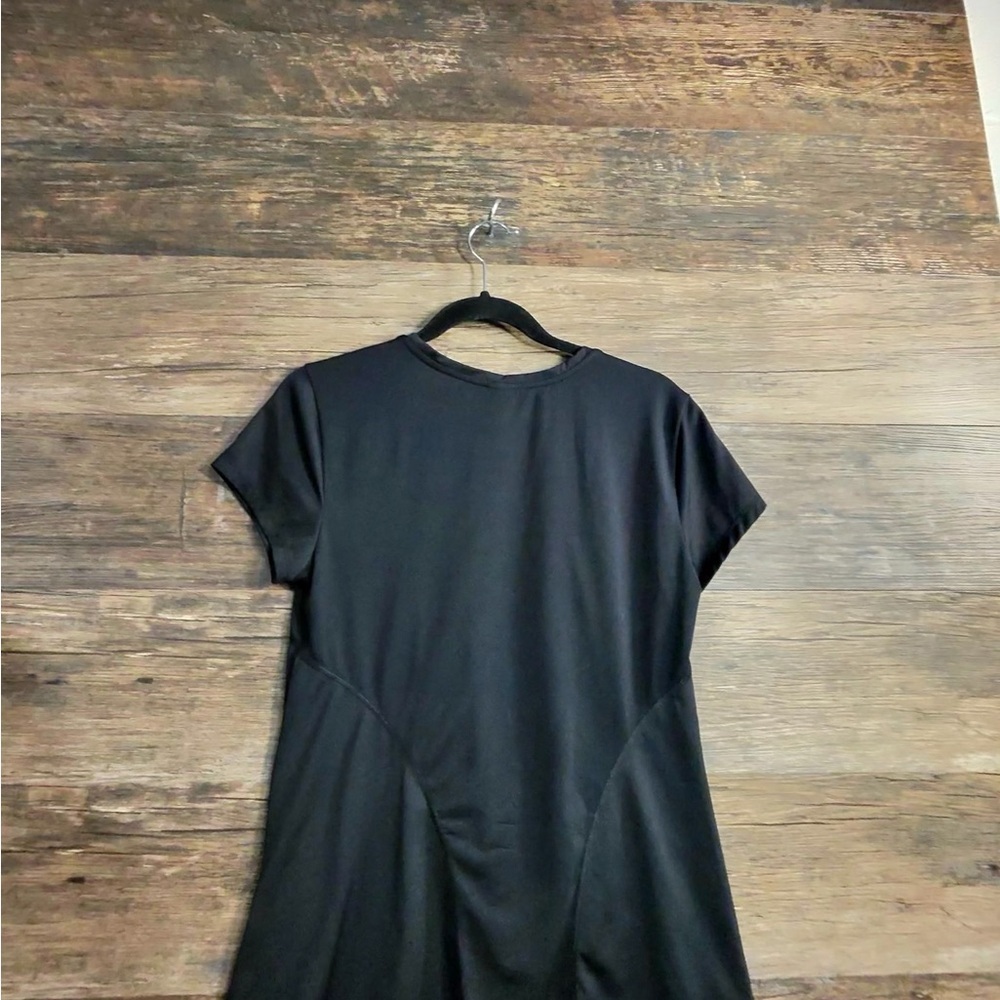 Old Navy Black Short Sleeve Tee - Picture 7 of 7